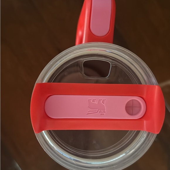 Stanley Red Heart Design Mug - Picture 4 of 4